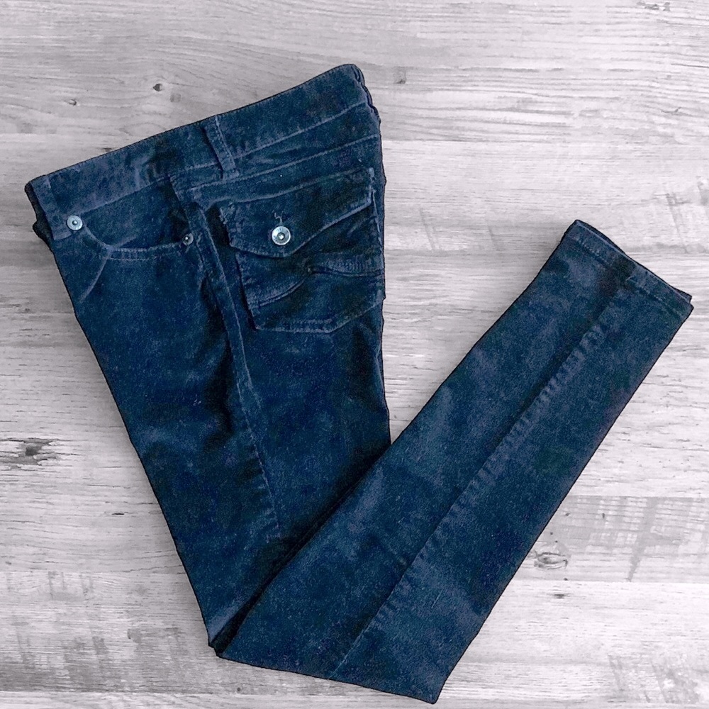 Freestyle Mid-Rise Black Corduroy Pants Sz. 16 (juniors)